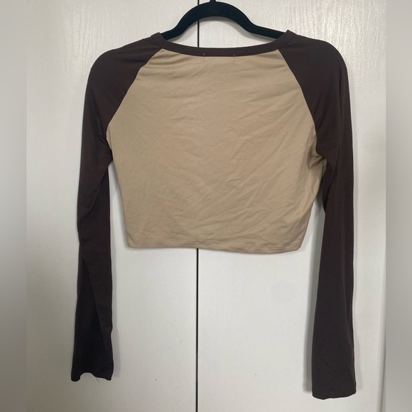 urban planet brown long sleeve crop top - Picture 2 of 2